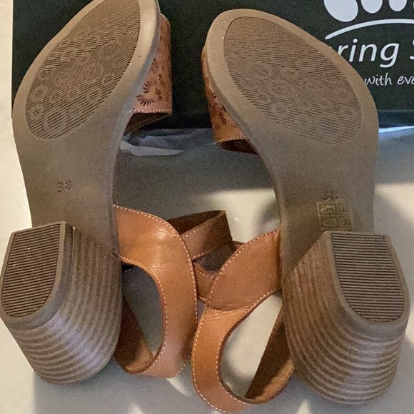 NWT Spring Step Sandals - Picture 4 of 8